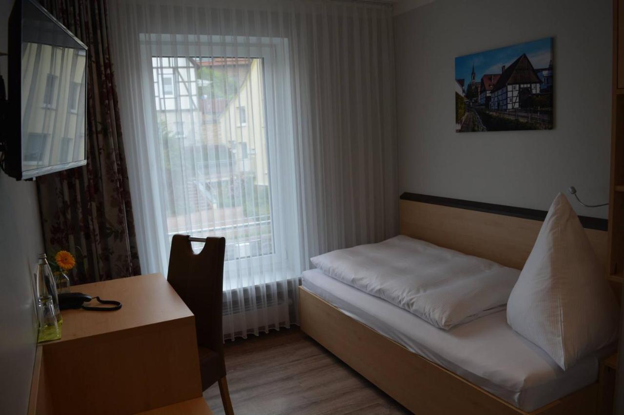 Hotel Gasthof Luis วาร์บวร์ก ภายนอก รูปภาพ