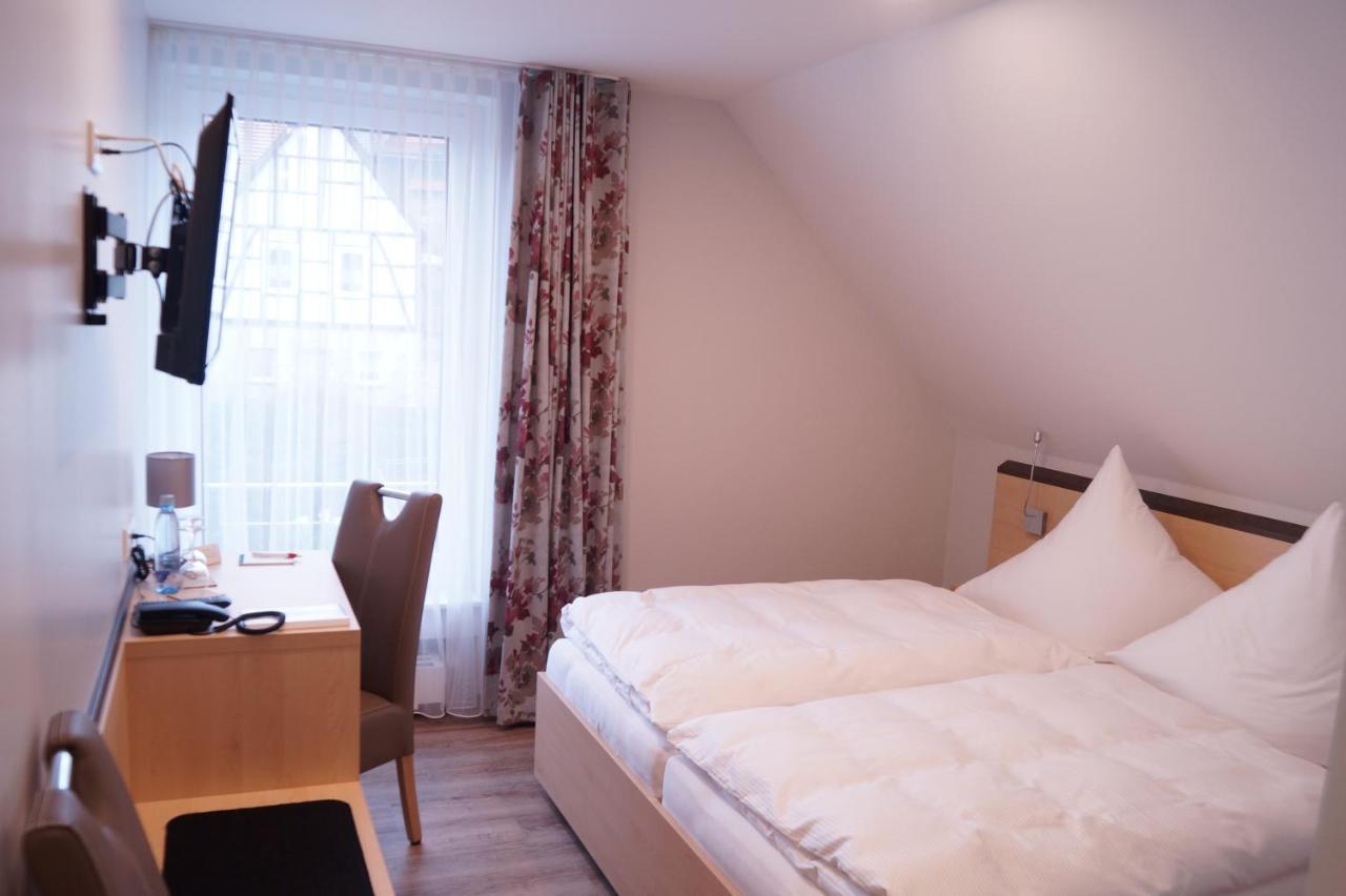 Hotel Gasthof Luis วาร์บวร์ก ภายนอก รูปภาพ