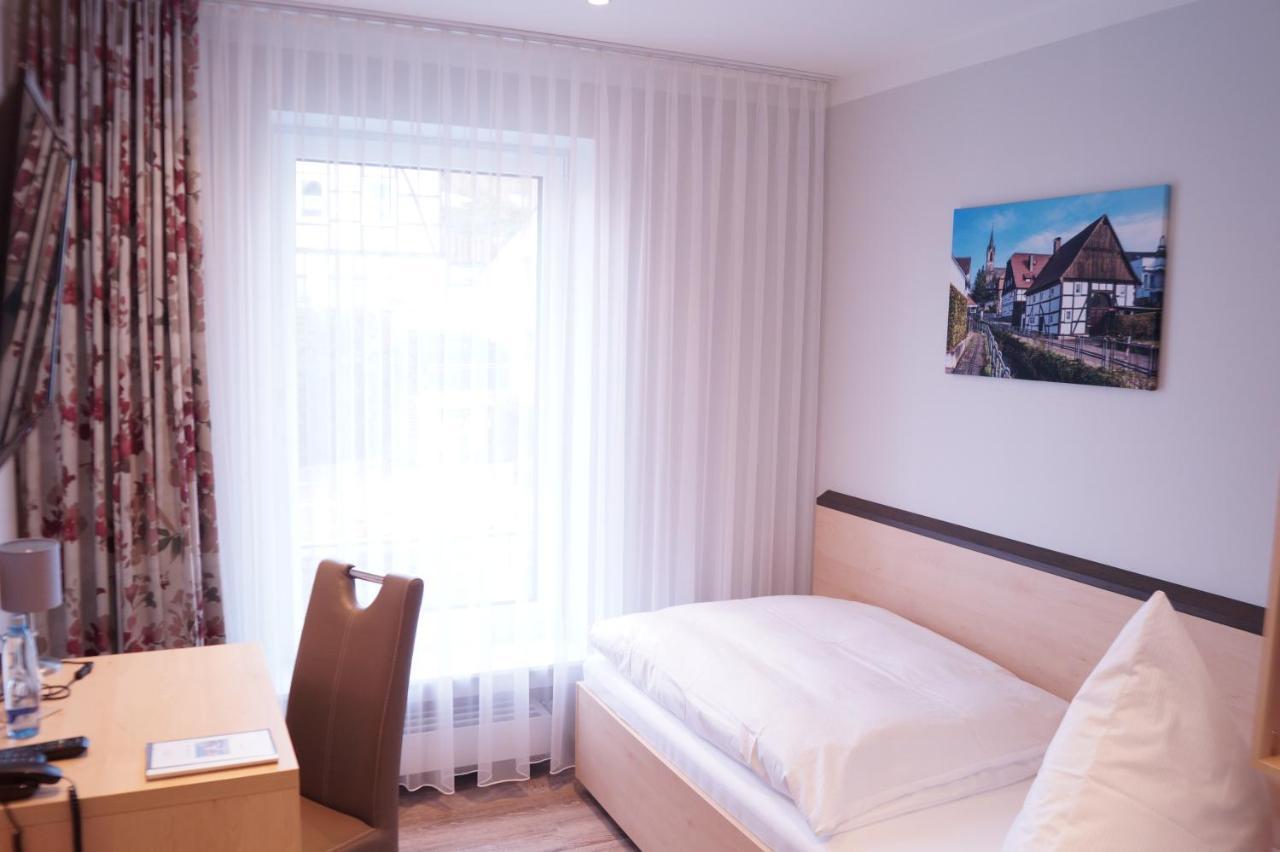 Hotel Gasthof Luis วาร์บวร์ก ภายนอก รูปภาพ