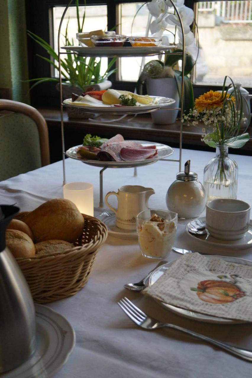 Hotel Gasthof Luis วาร์บวร์ก ภายนอก รูปภาพ